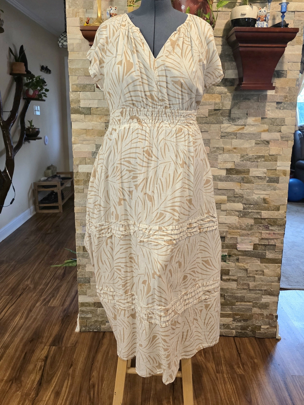 Nicole Miller Cream and Tan Printed Maxi Dress